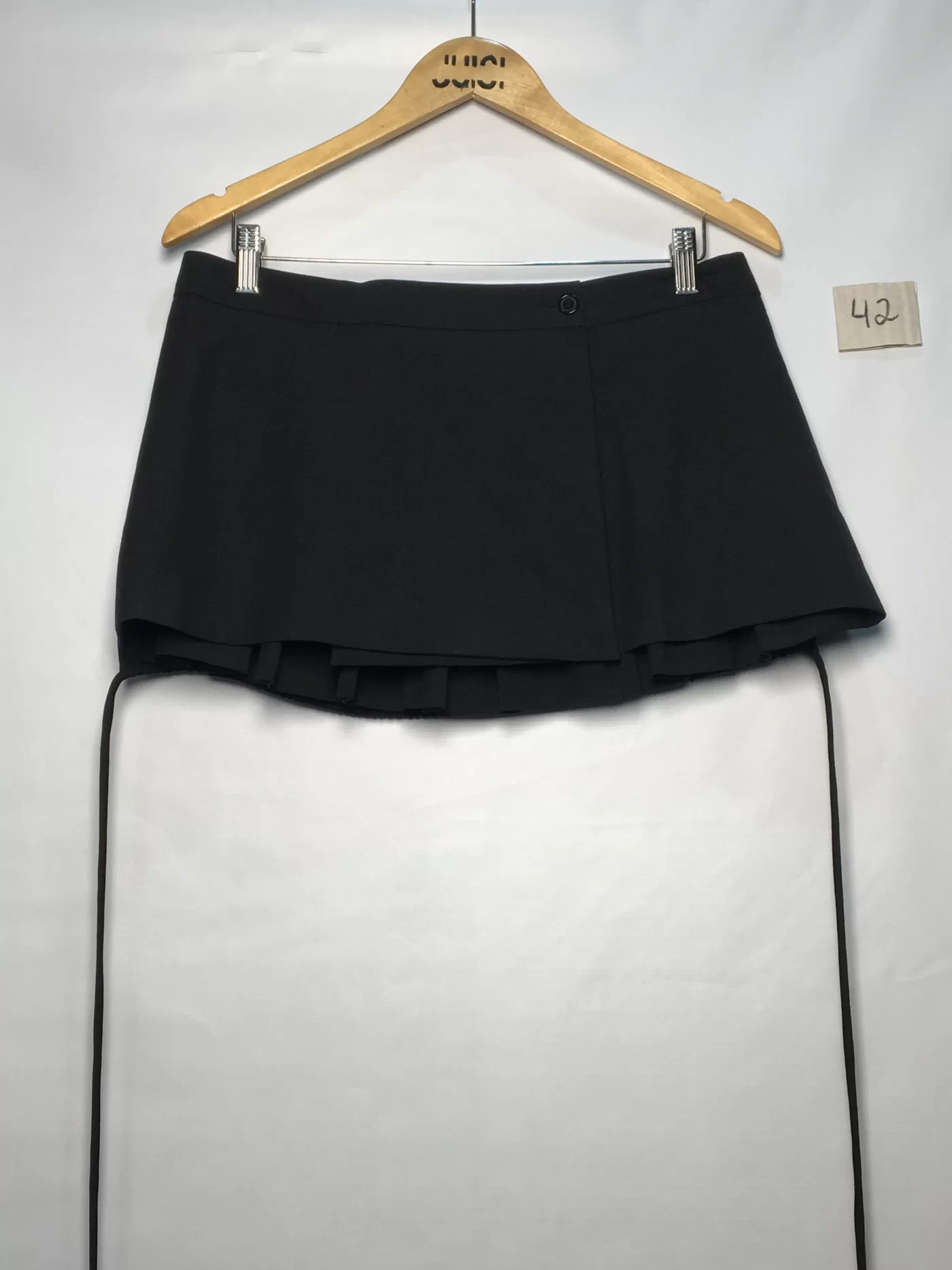 SAIA MINI TRANSPASSADA PRETA FIO AMARRAÇÃO