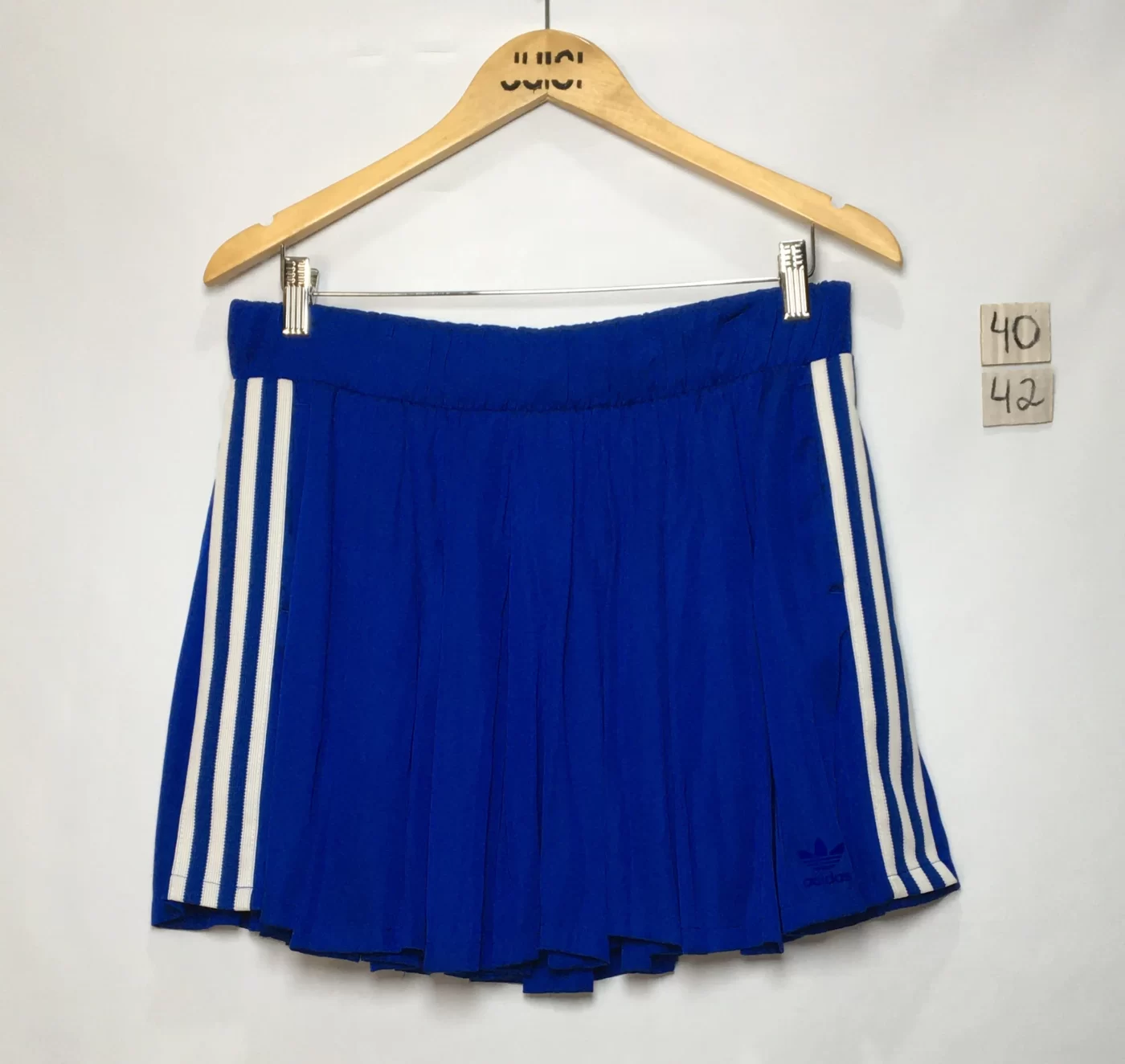 SAIA AZUL ROYAL COM FAIXA BRANCA MALHA