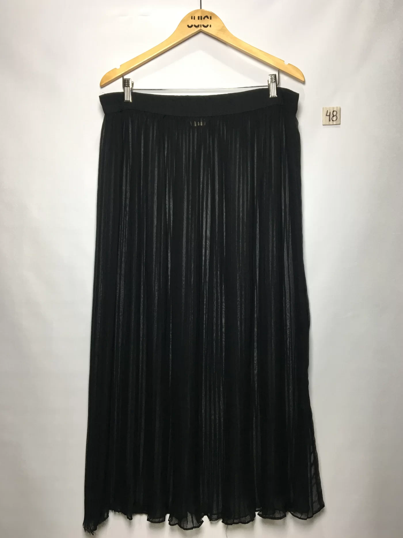 SAIA PRETA ESTAMPA RISCA PRETA CHIFON SEDA TRANSPARENTE