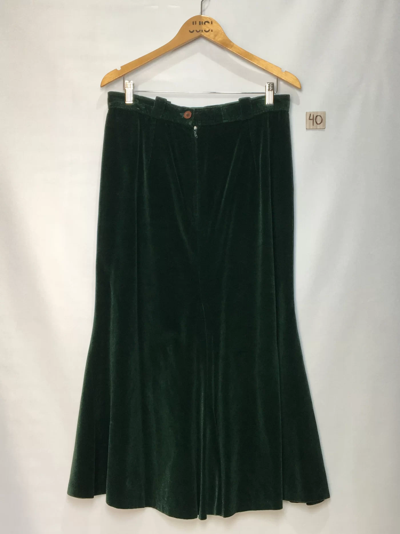 SAIA MIDI EM VELUDO VERDE MUSGO