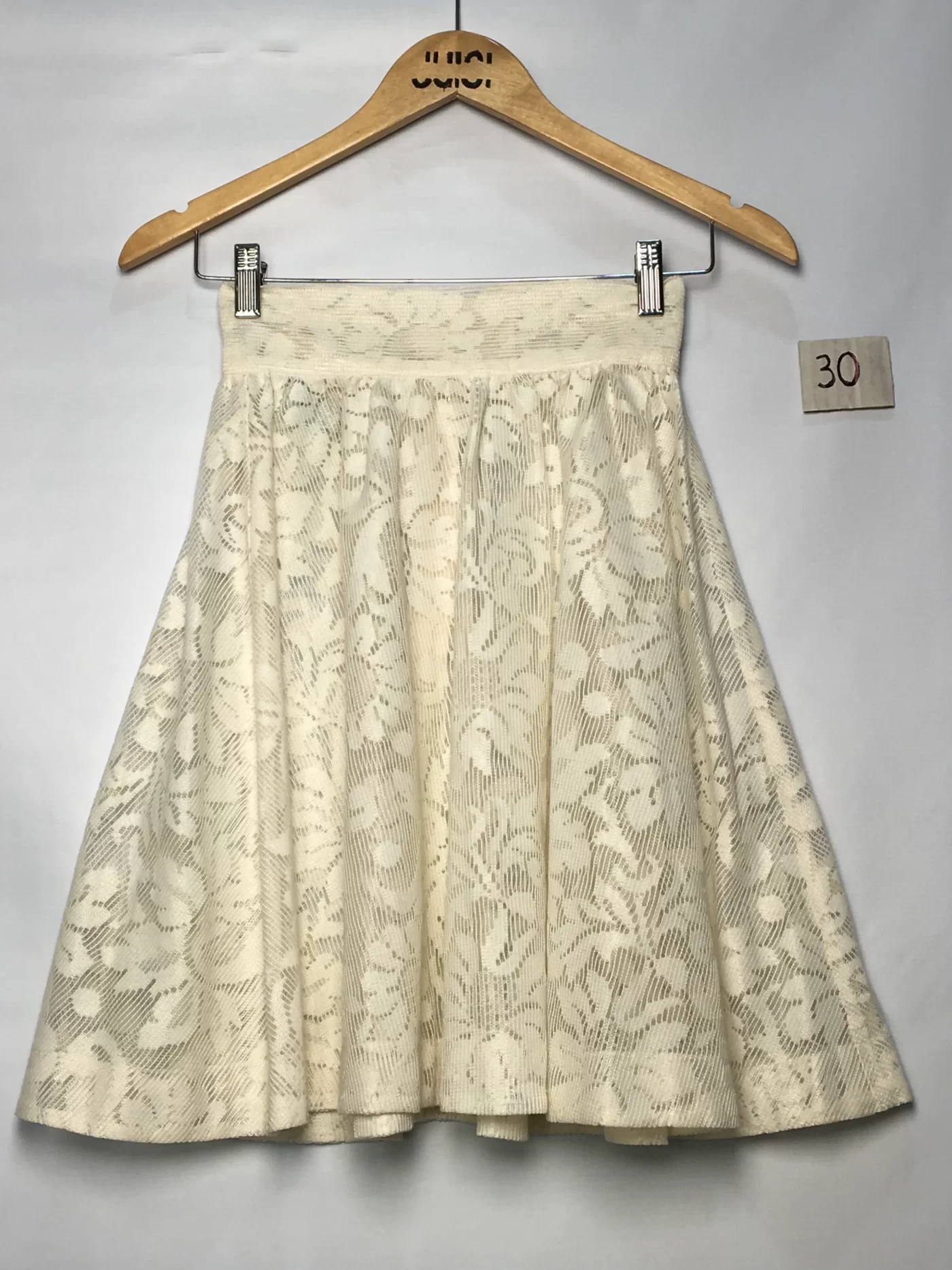 SAIA RODADA EM RENDA OFF WHITE