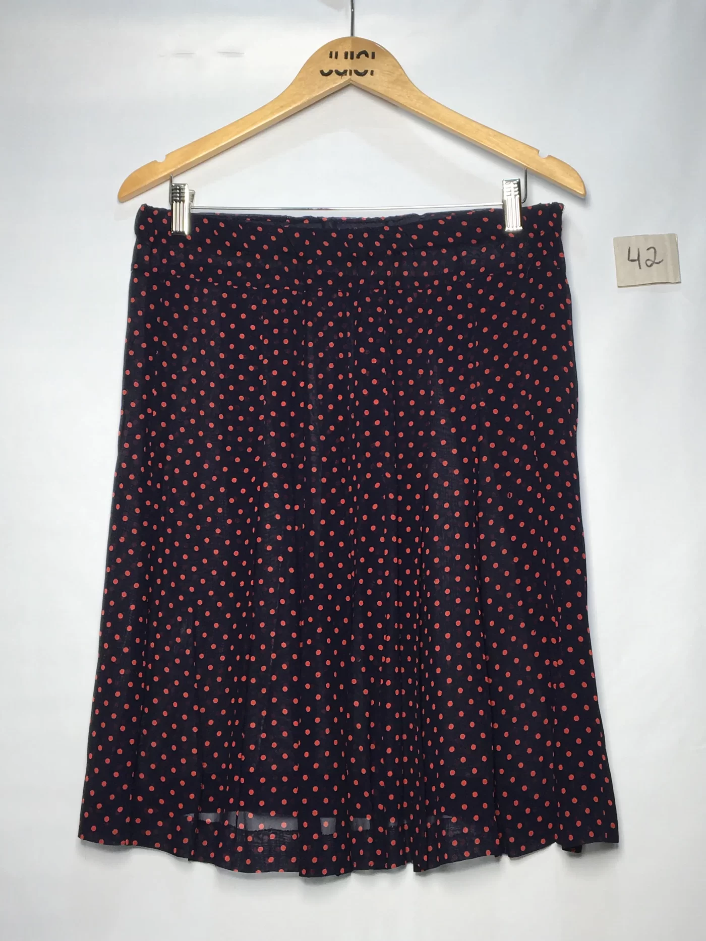 SAIA CREPE FUNDO PRETO BOLINHA ROSA