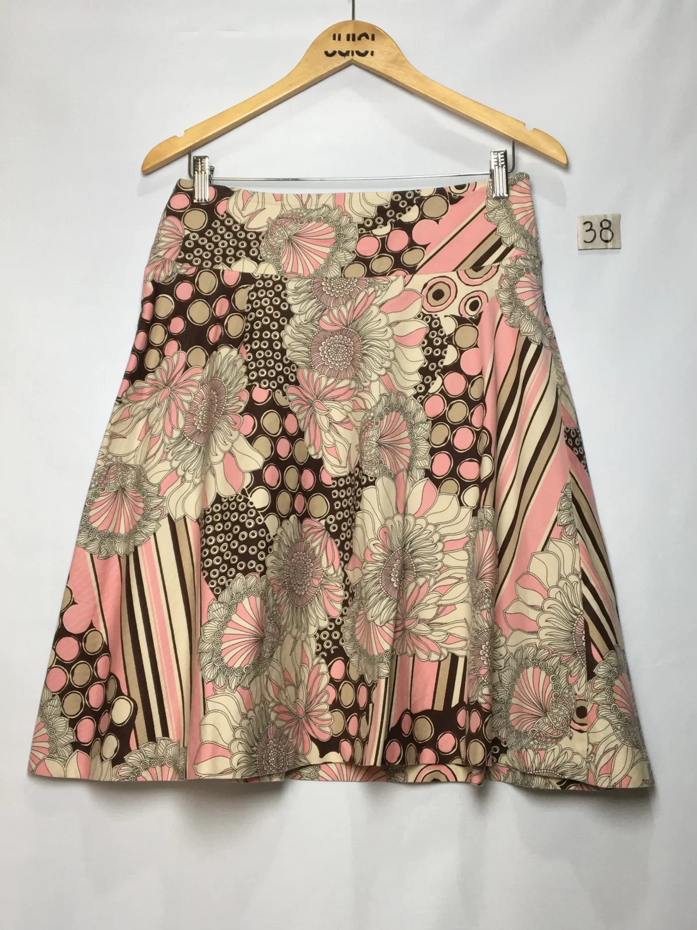 SAIA MALHA ESTAMPADA FLORAL TONS ROSADO E PRETO