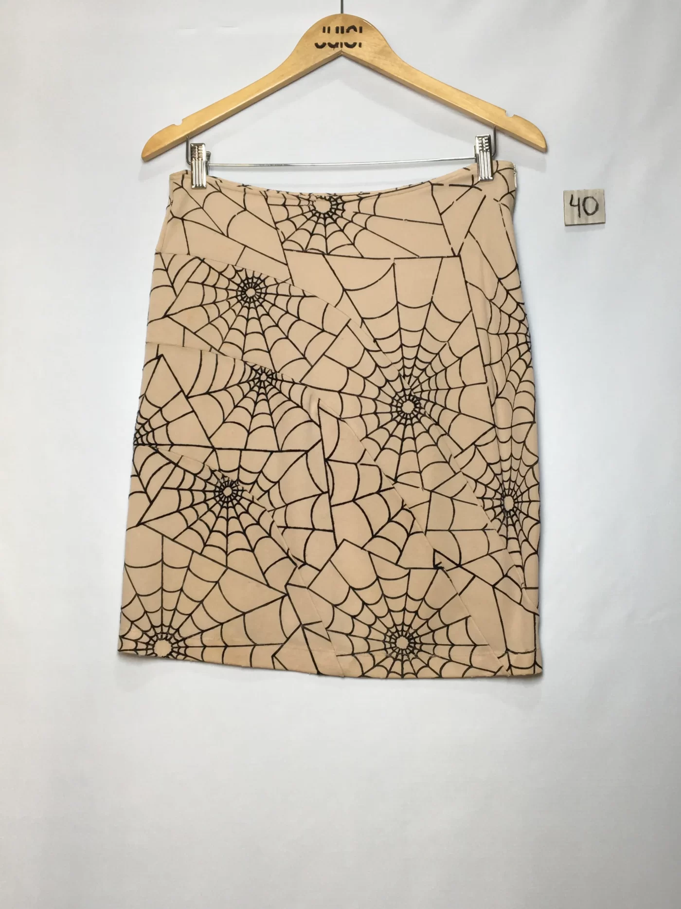 SAIA ESTAMPADA TEIA ARANGA FUNDO BEGE