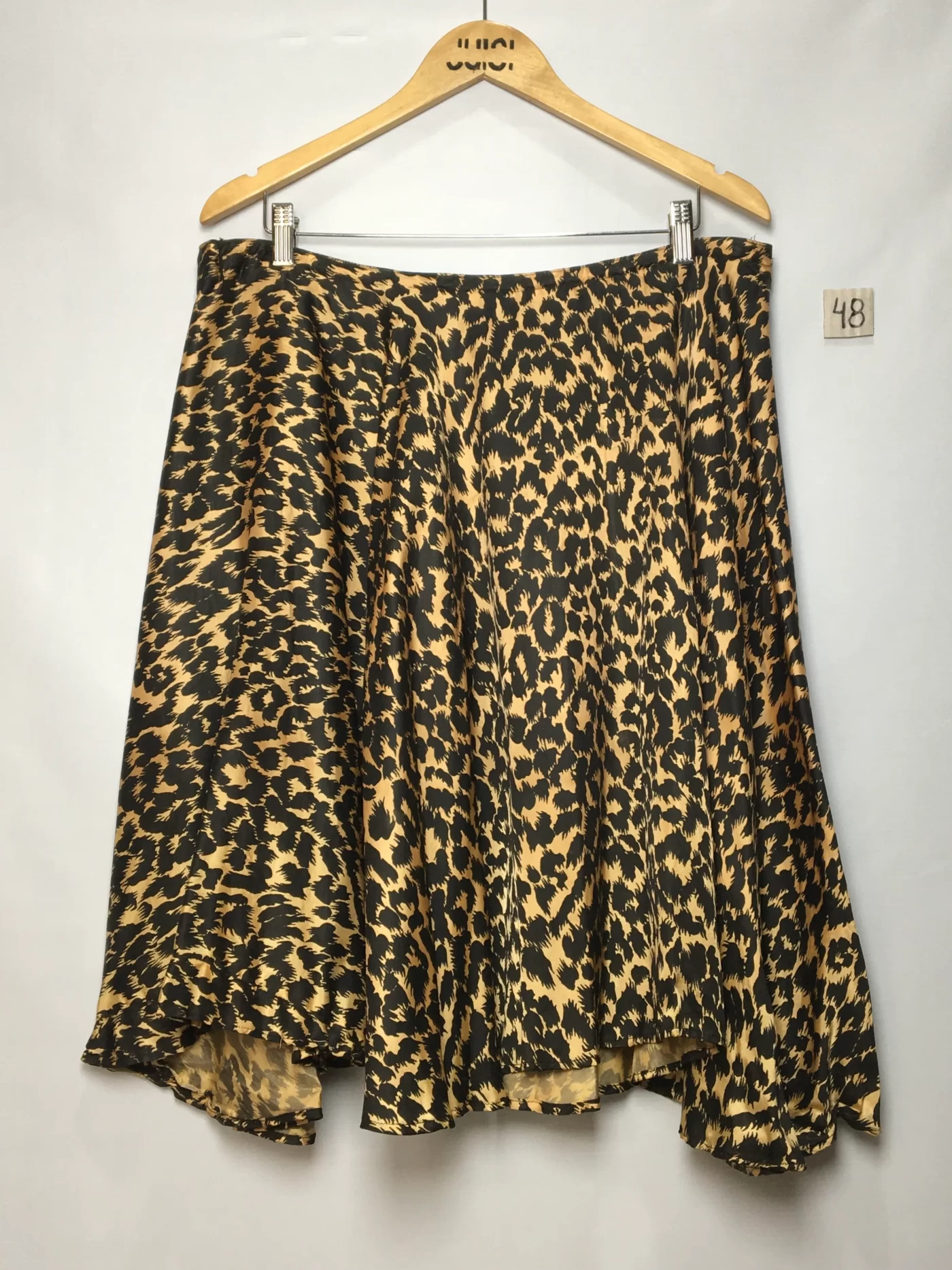 SAIA ANIMAL PRINT SEDA