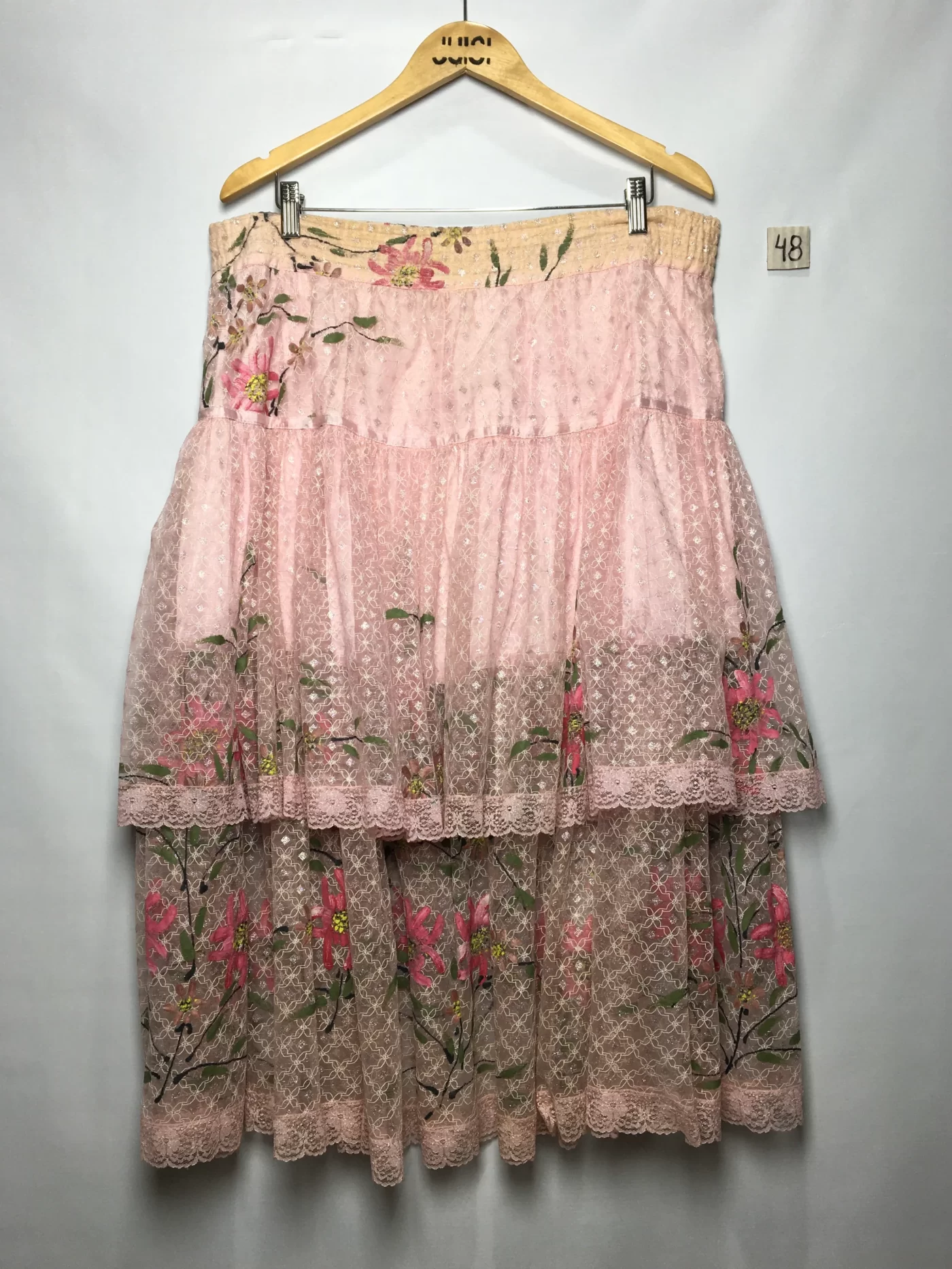 SAIA ESTAMPADA ROSA BORDADA COM CAMADA RENDA