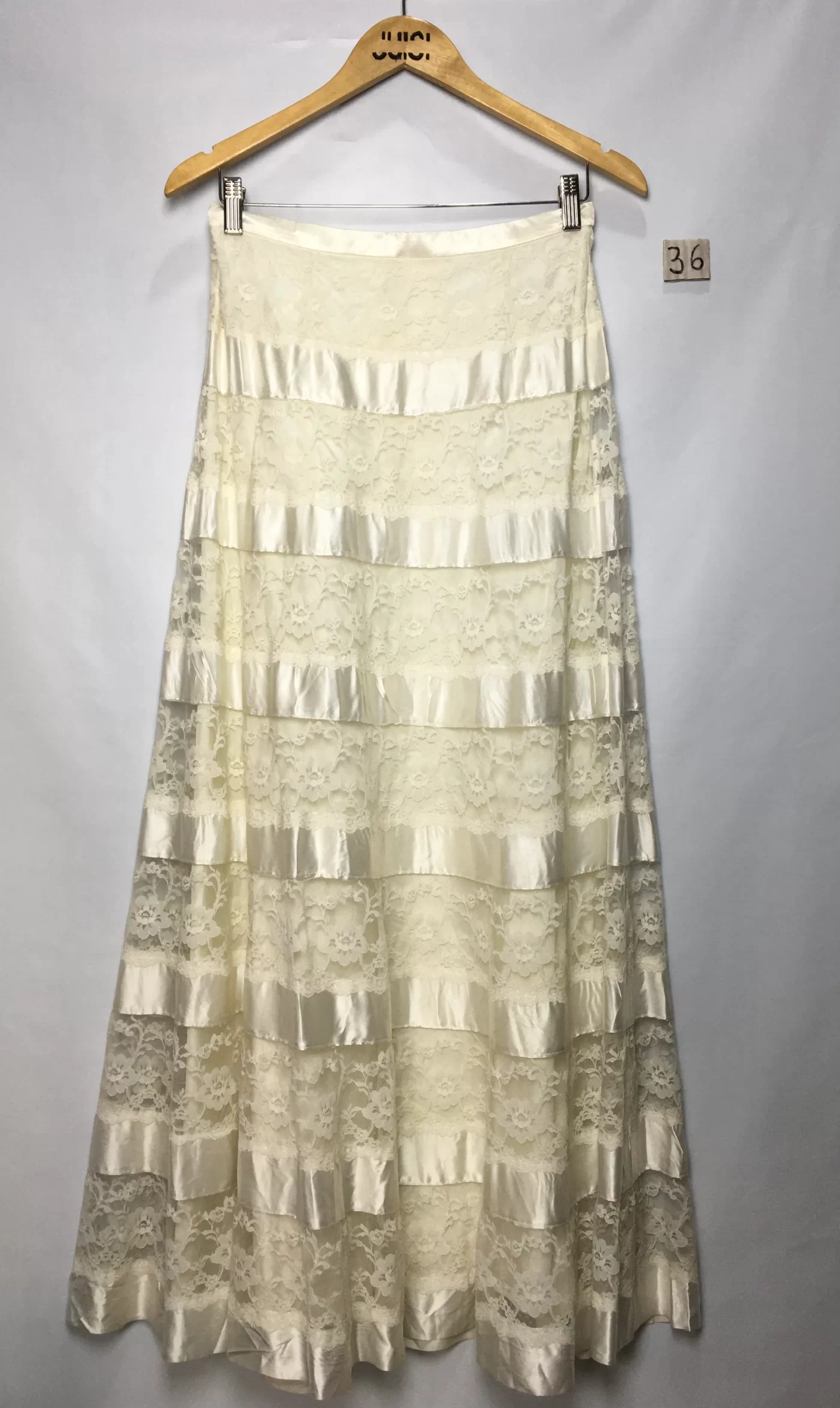 SAIA MIDI EM RENDA E FITAS DE CETIM OFF WHITE