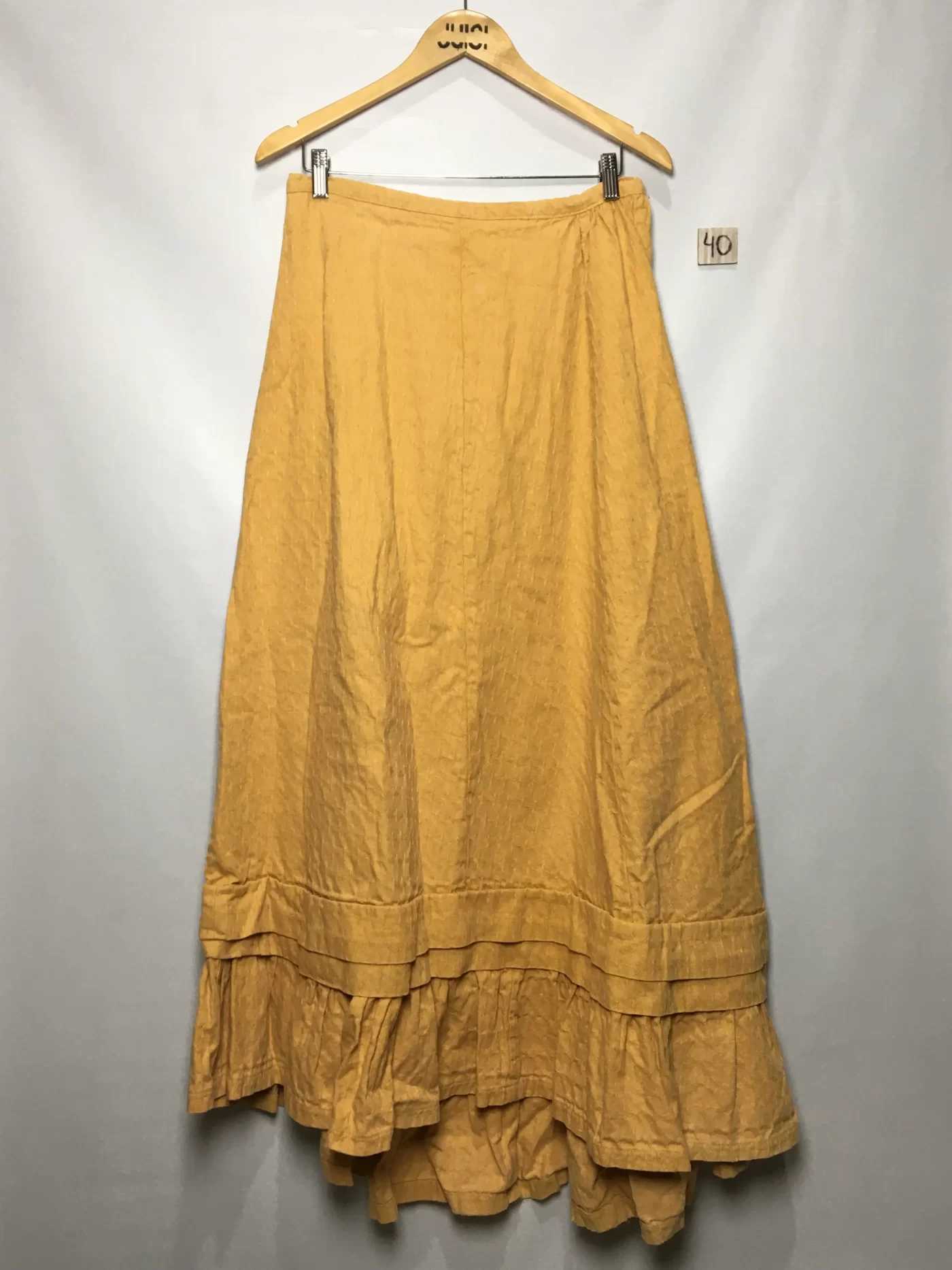 SAIA LONGA AMARELO MOSTARDA COM BABADO NA BARRA