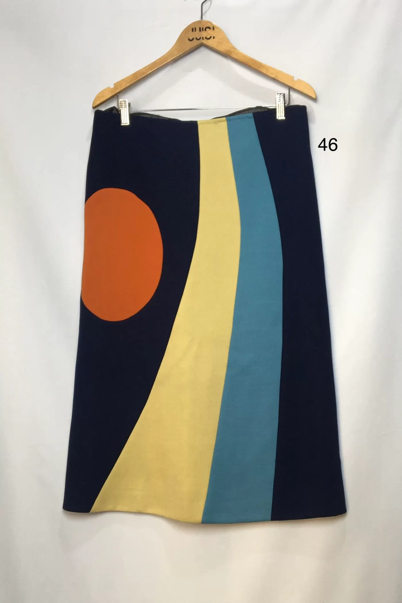 SAIA MIDI ESTAMPA GEOMETRICA AZUL MARINHO, LARANJA E AMARELO